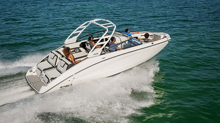 Катер Yamaha 252S